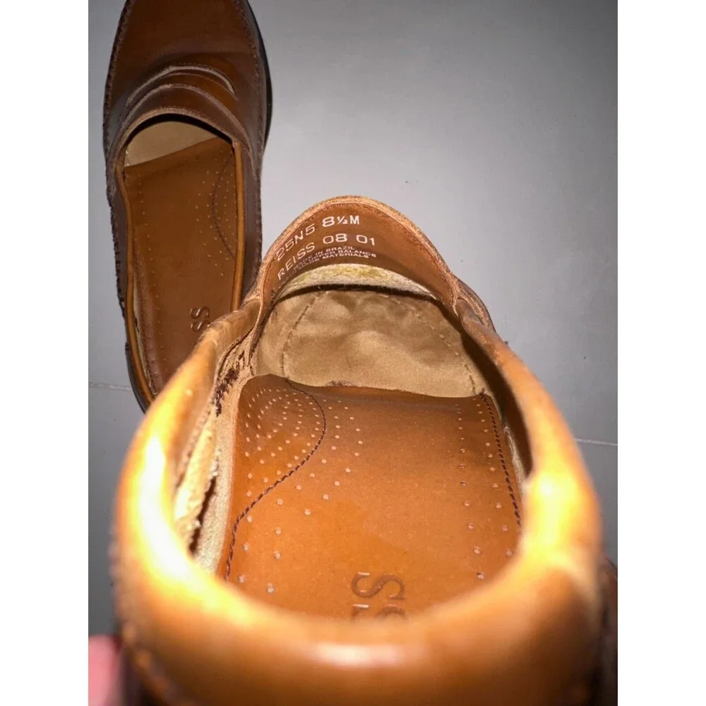 Bass Mens Reiss Size 8.5M Brown British Tan Leather Moc Penny Loafer Shoes Dress
